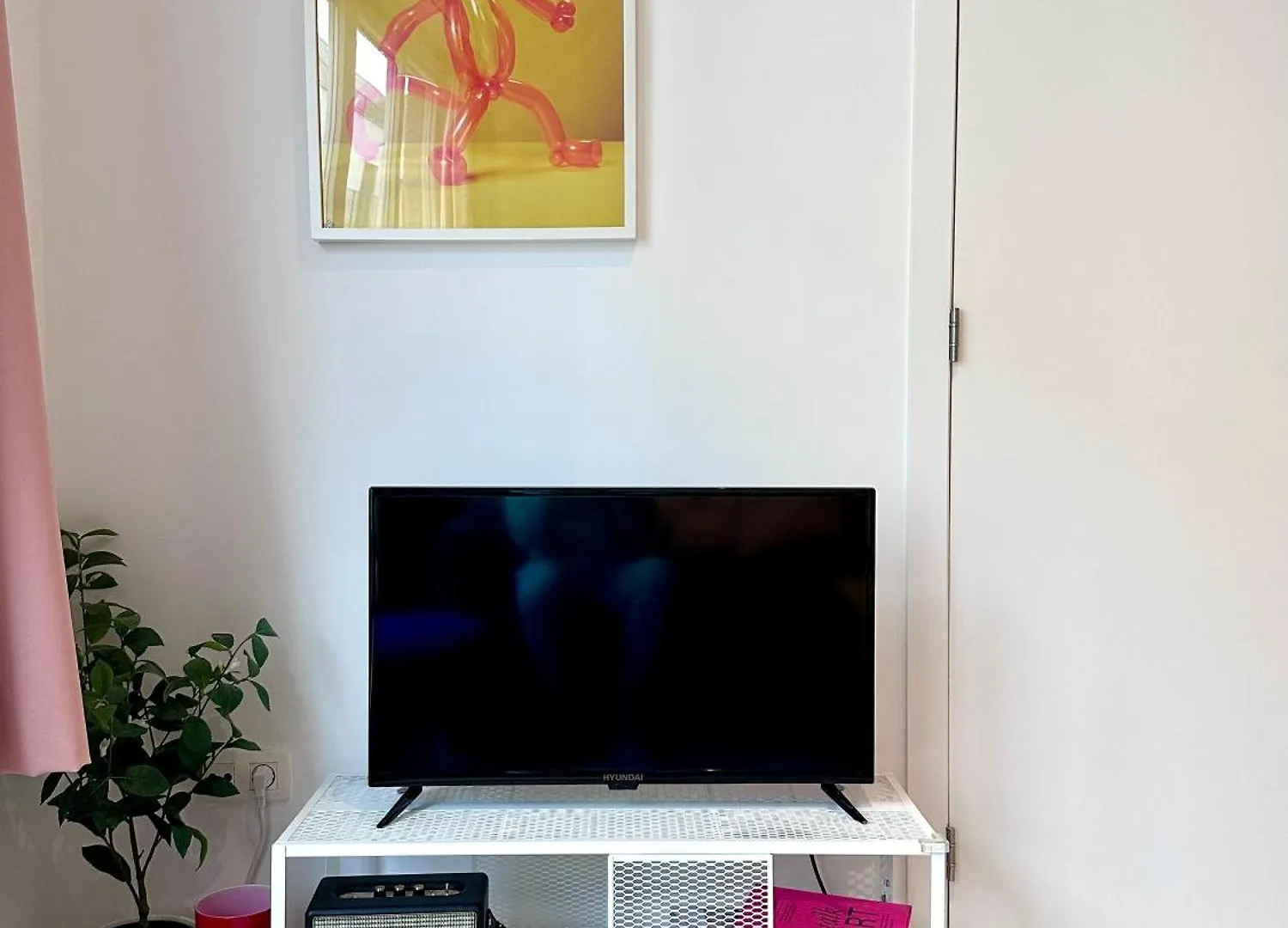 Colorful Pop Apartment In The Heart Of 安特卫普 0*,  比利时